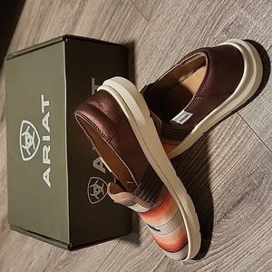 Ariat- Ryder slip on...NEW size 7